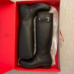 Hunter Women’s Original Tall Rain Boots